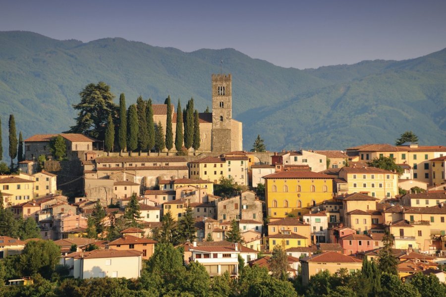 Vue de Barga. Martin Sproul - Fotolia