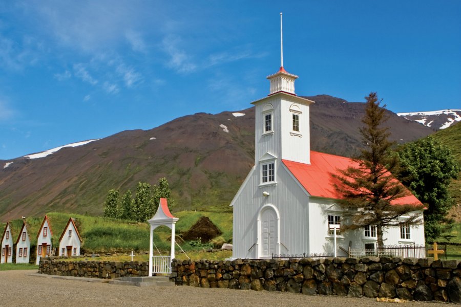 Église de Laufás, Grenivik. Jbernspang - iStockphoto.com