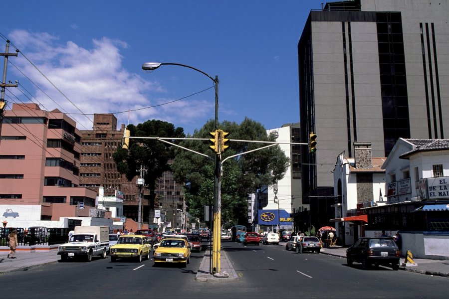 Carrefour de Quito. Author's Image