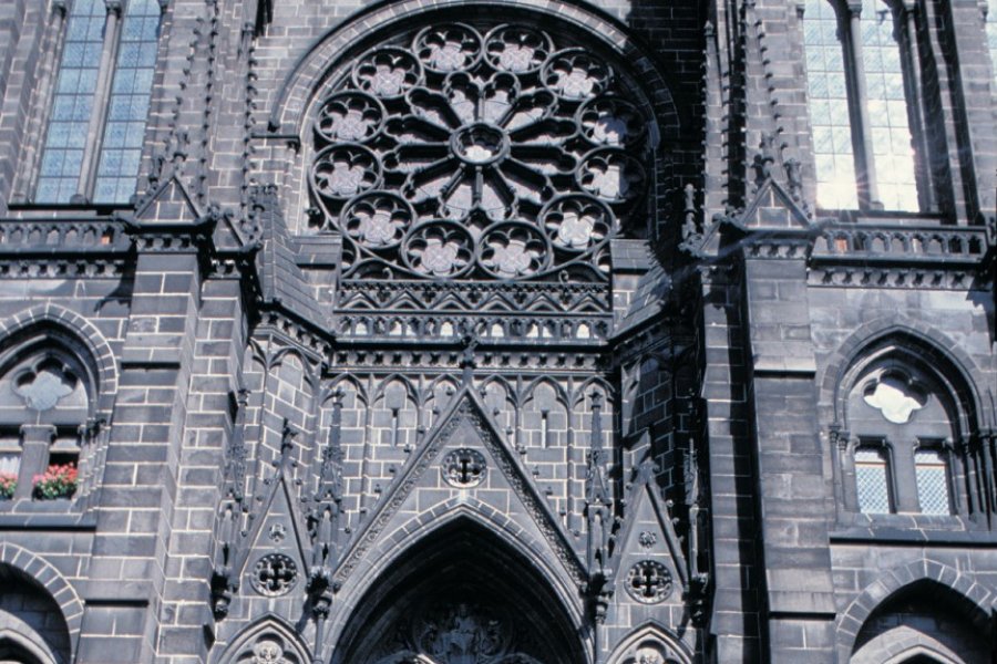 Portail de la cathédrale (© Alamer - Iconotec))