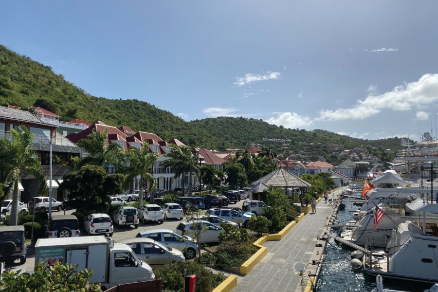 Le port et Gustavia. Séverine VULLIEZ