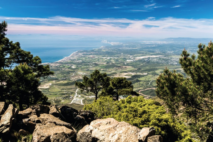 Le détroit de Gibraltar de la Sierra Bermeja viledevil