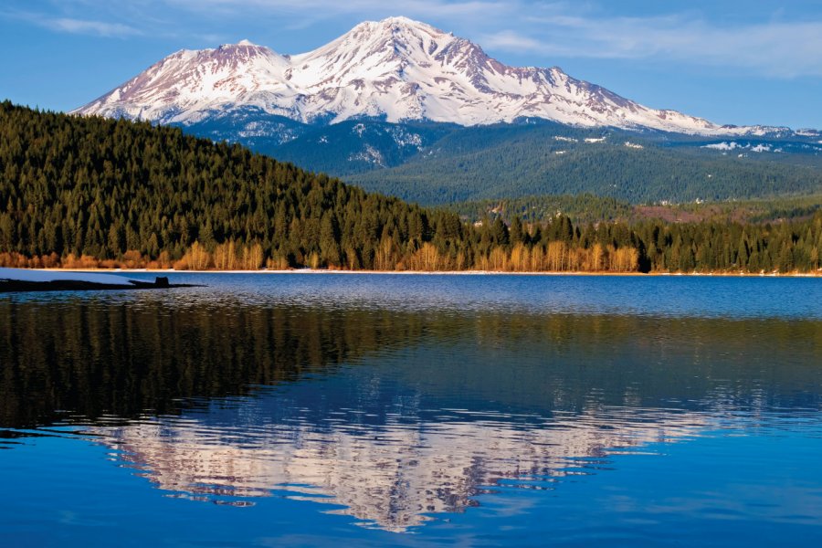 Mount Shasta. Photoquest7 - iStockphoto