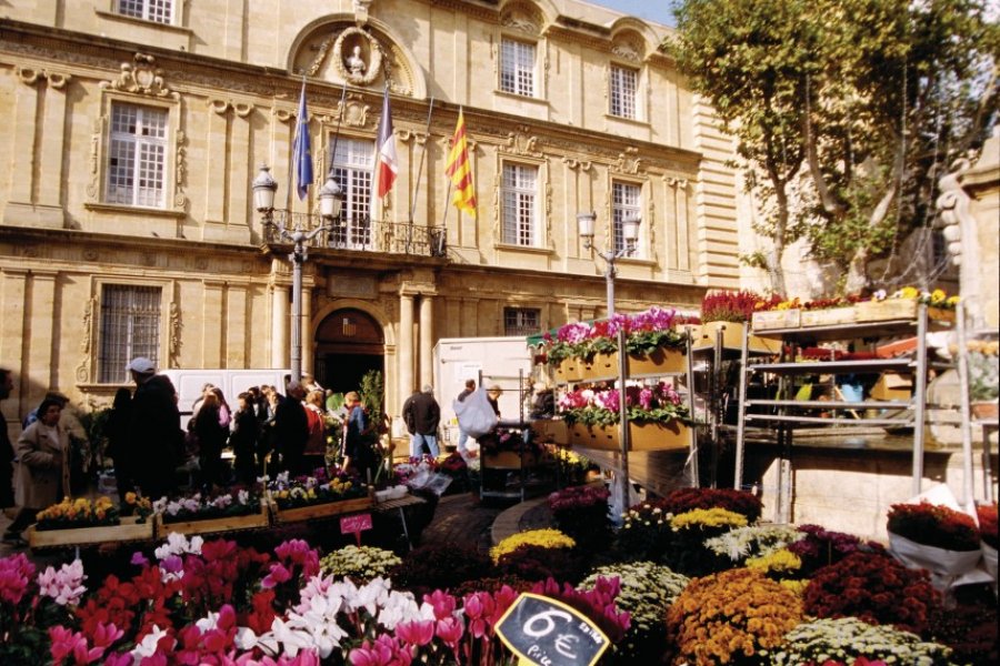 Marché aux fleurs - Aix-en-Provence. (© VINCENT FORMICA))