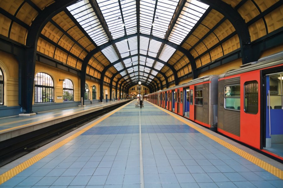 Station de métro du Pirée. NMaverick - Fotolia