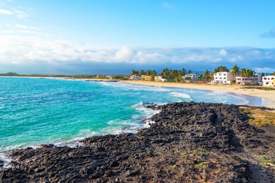 La plage de Puerto Villamil Jess Kraft - Shutterstock.com