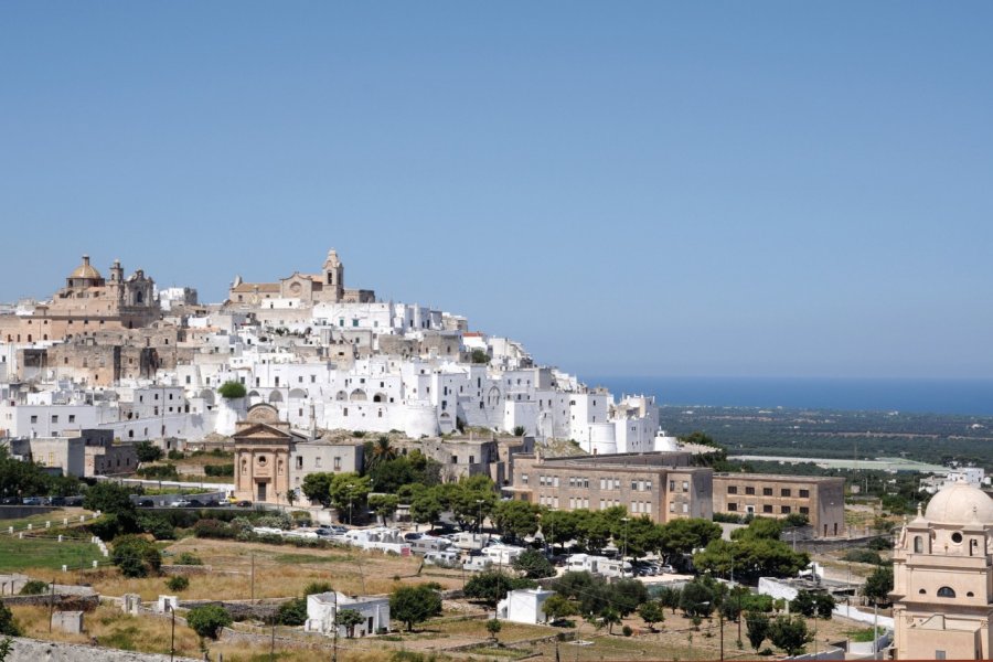 Ville de Ostuni. Andrea VENEZIANO - Fotolia