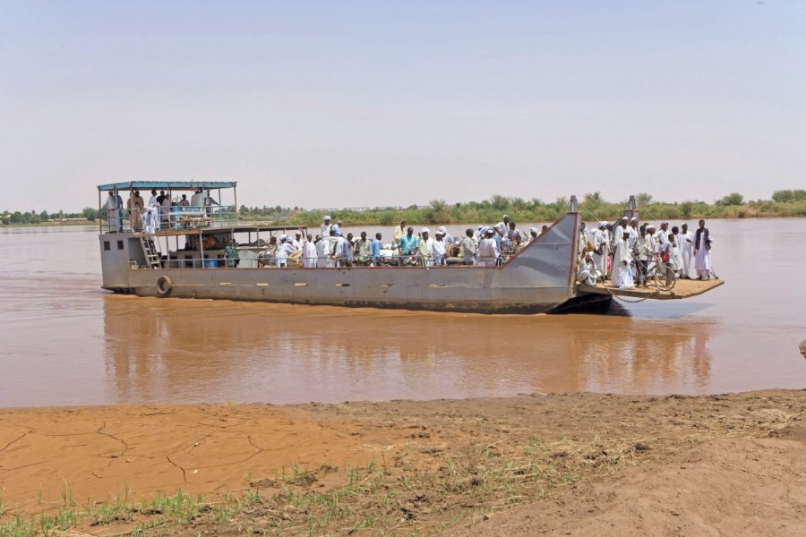 Ferry sur le Nil à Atbara. Tom Pepeira - Iconotec