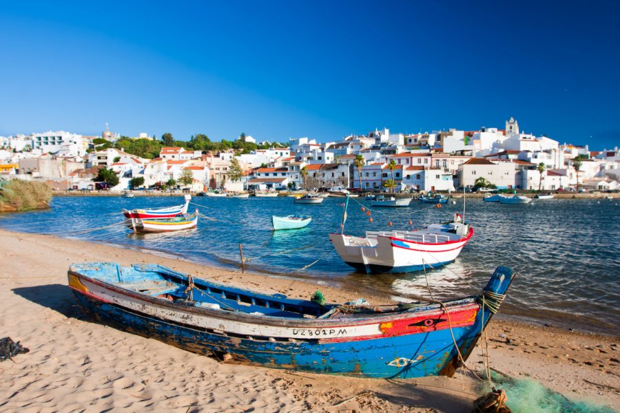 Ferragudo. aniad - Shutterstock.com