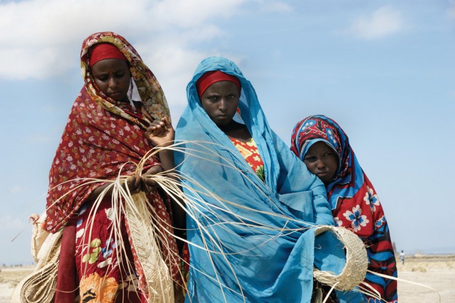 Nomades afar sur le lac Abbe. Eyerusalem ABERA