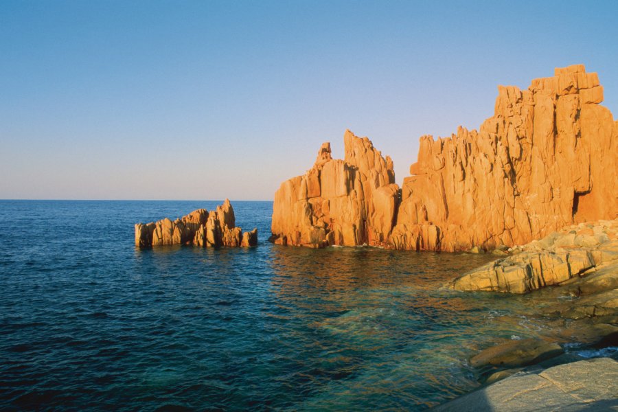 Rochers de granit rouge d'Arbatax. Author's Image