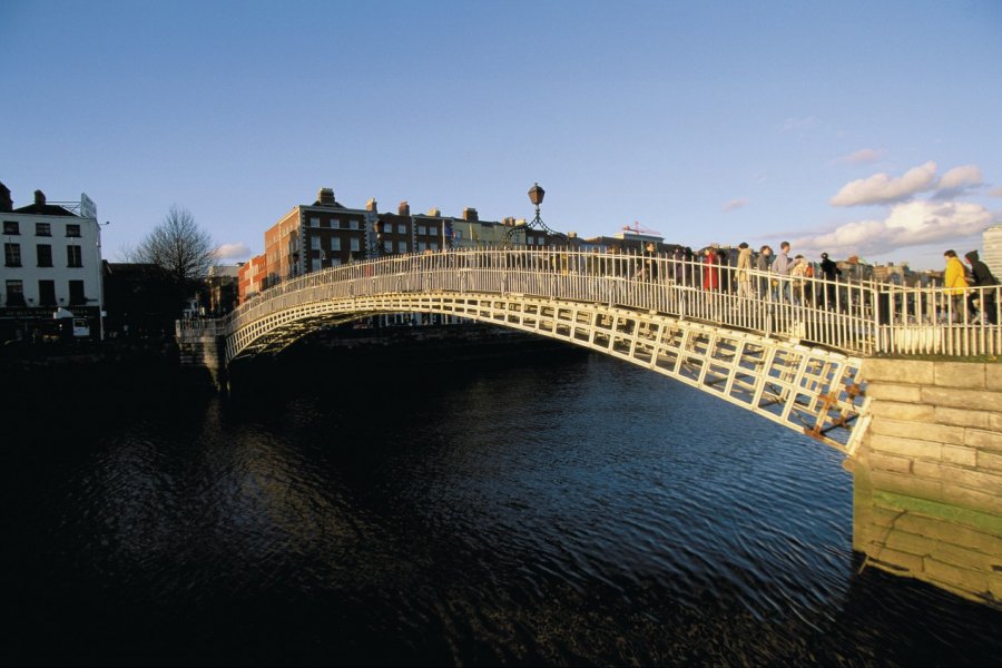 HA'PENNY BRIDGE