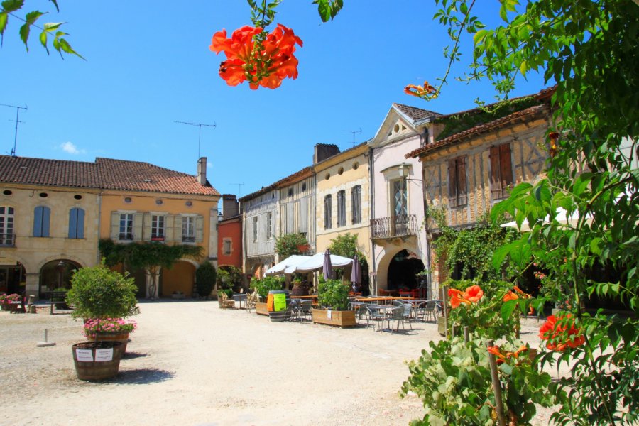 Labastide-d'Armagnac. vouvraysan - stock.adobe.com