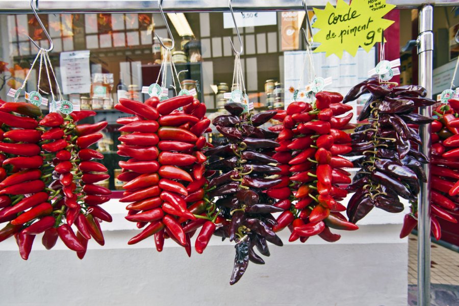 La corde de piments, typique d'Espelette. Sasha64f - Shutterstock.Com
