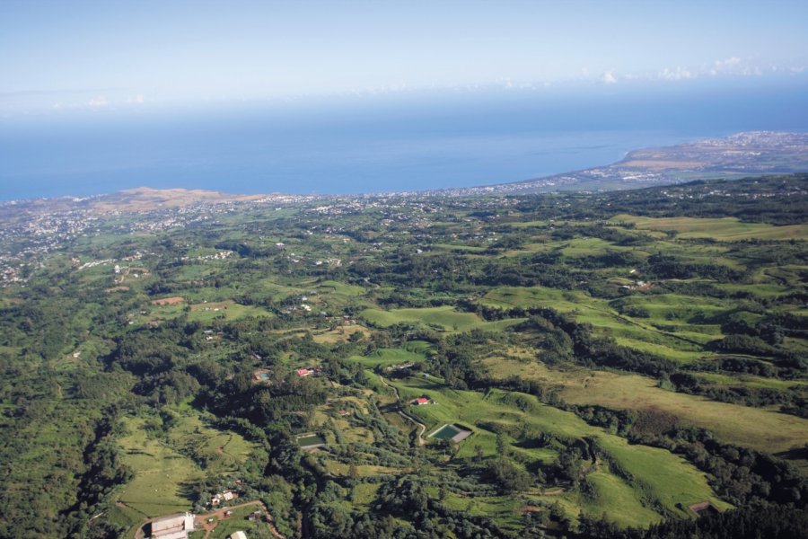 Survol de la région autour de Trois-Bassins. (© Author's Image))