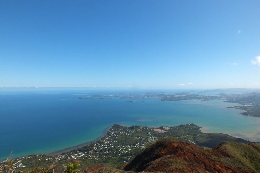 Nouméa et Le Mont Dore. Maxence PEIGNE