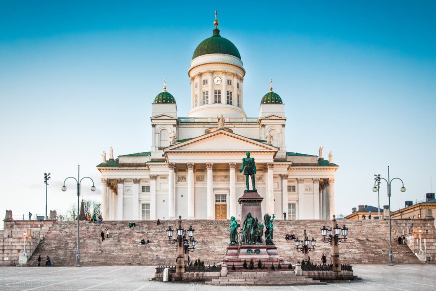 La cathédrale d'Helsinki. canadastock - Shutterstock.com
