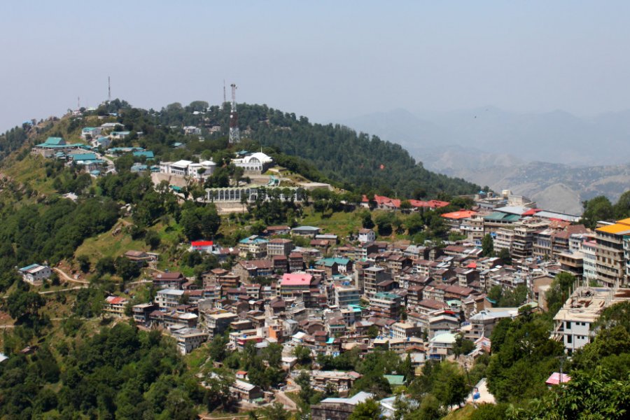 La ville de Murree. Mina Tkla - Shutterstock.com