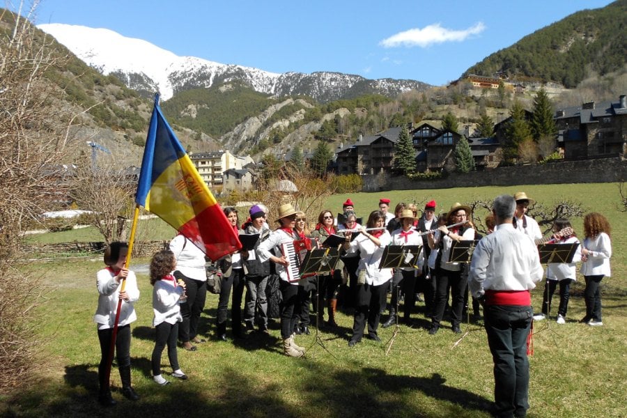 Fête traditionnelle andorraine, Ordino. Comú d'Ordino