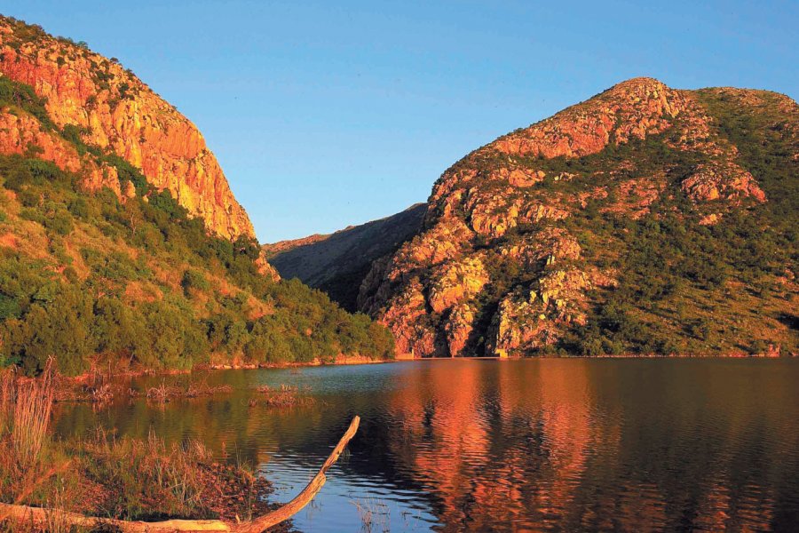 Olifants Nek Dam près de Rustenburg (© South African Tourism))