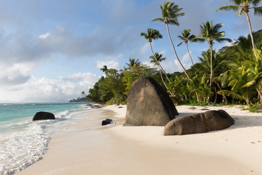 Magnifique plage de l'île Silhouette. Joerg - Fotolia