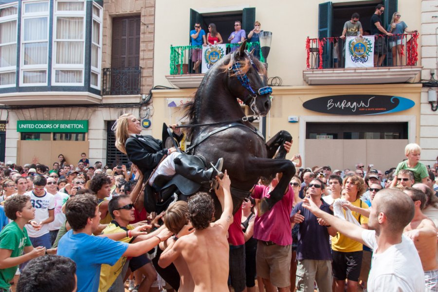 Jaleo lors d'une fête de Mare de Déu de Gràcia. Constantin Stanciu - Shutterstock.com