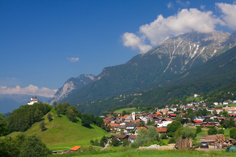 Vue sur Arzl. Olaf Ludwig - Shutterstock.com