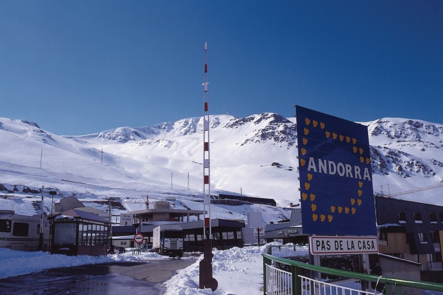 Point frontière France - Andorre Ministère du Tourisme du Gouvernement d'Andorre