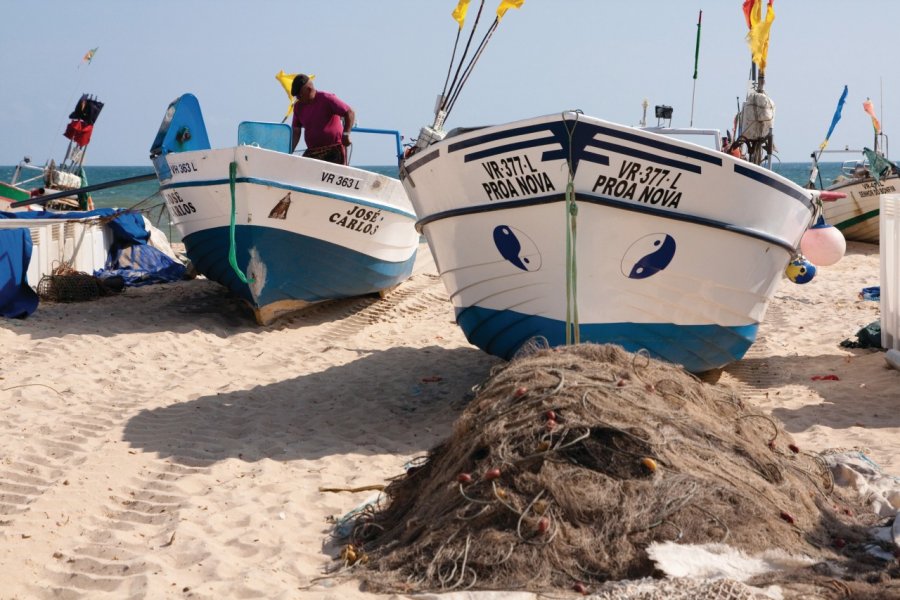 Pêcheurs sur la plage de Monte Gordo. Maxence Gorréguès