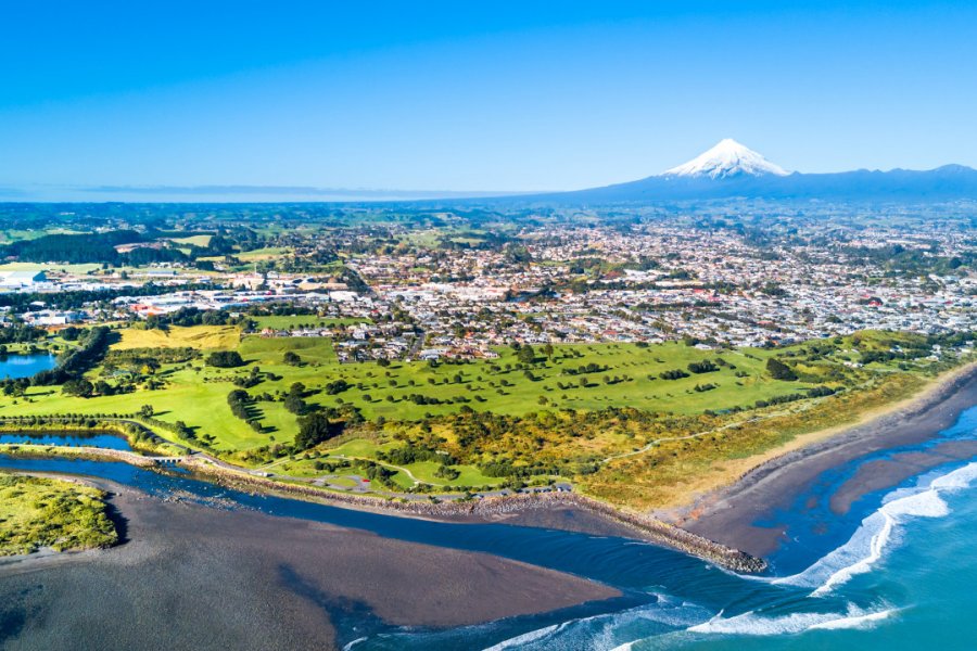 New Plymouth. Dmitri Ogleznev - Shutterstock.com