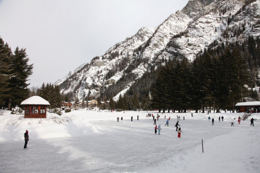 Patinoire à Gressoney-Saint-Jean. Vallée d'Aoste Tourisme