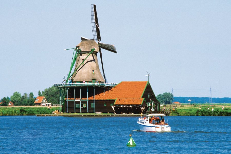 Un paysage inattendu dans la campagne de Zaanse Schans. Author's Image