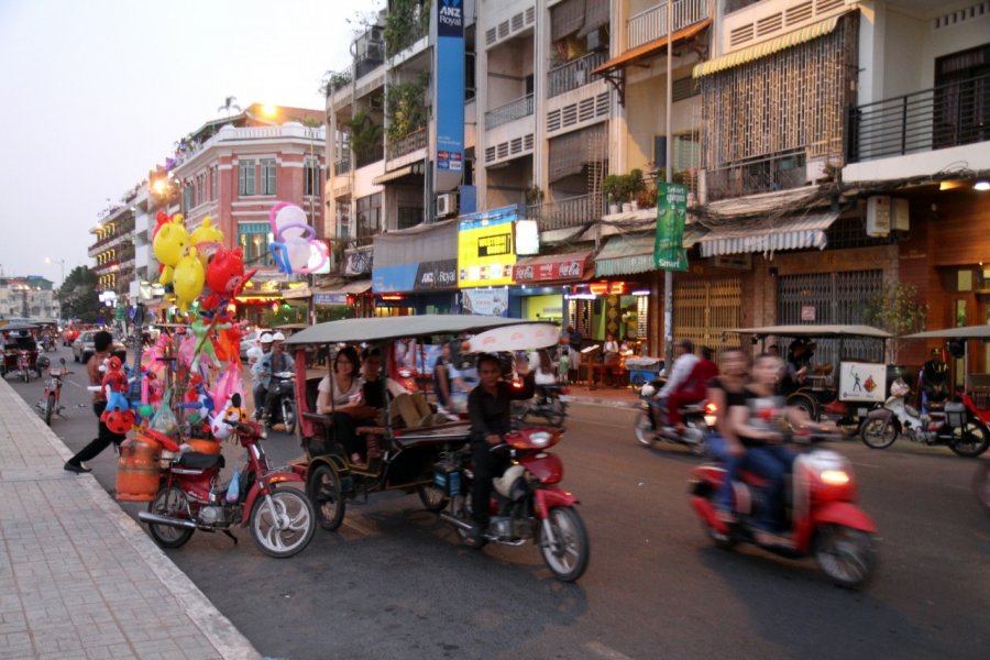 La circulation à Phnom Penh. Stéphan Szeremeta