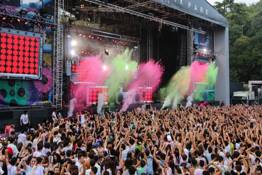 Concert à Istanbul. EvrenKalinbacak - shutterstock.com