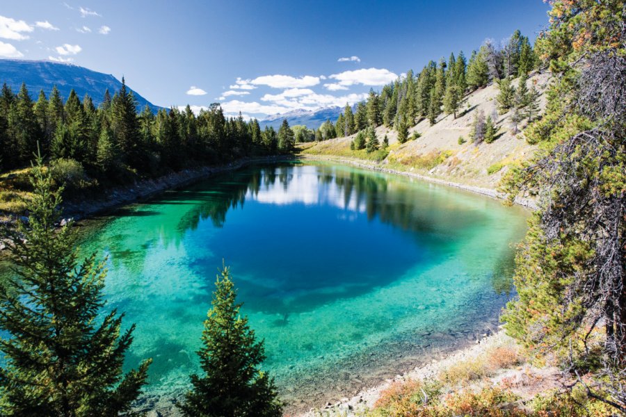 Third Lake, Valley of the Five Lakes, Jasper National Park. blakerandall811 - iStockphoto.com