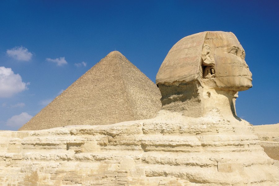 Les pyramides de Guiza et le Sphinx. Author's Image