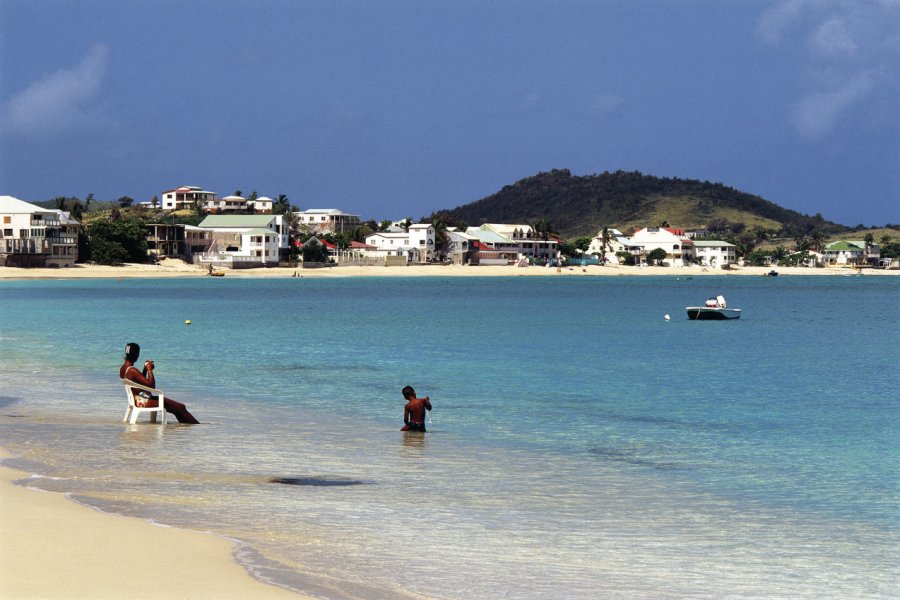 Grand-Case, une plage de sable fin aux eaux bleu caraïbe. Author's Image