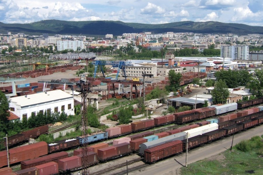 Panorama sur Tchita et sa gare ferroviaire Stéphan SZEREMETA
