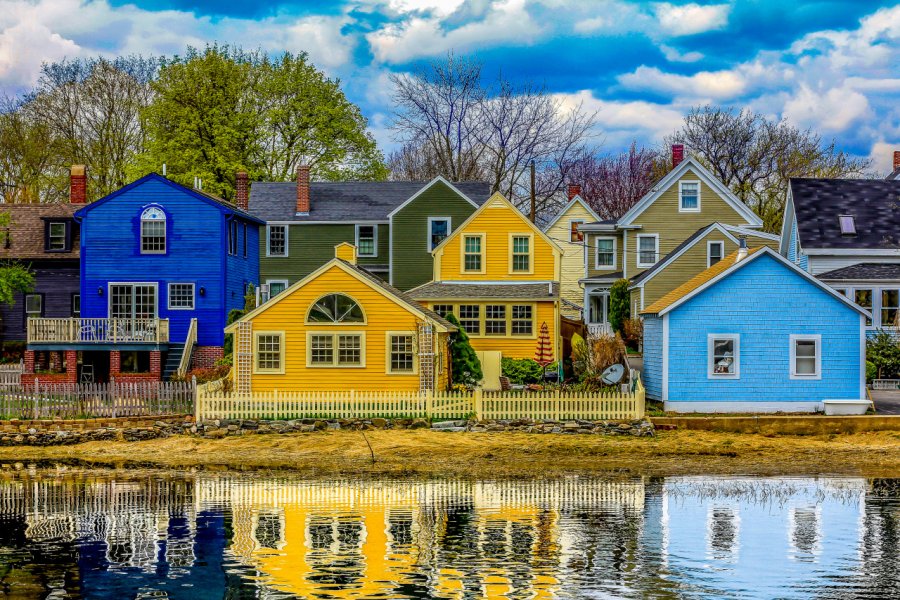 Les maisons colorées de Portsmouth. Christopher Sprake / Shutterstock.com