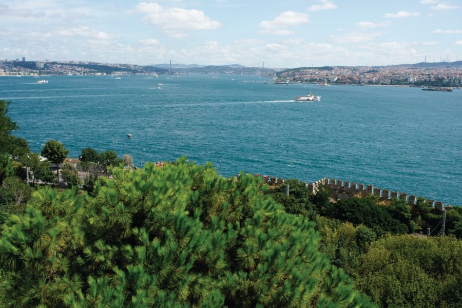 Vue sur le Bosphore depuis la terrasse du palais de Topkapi. Sébastien Cailleux