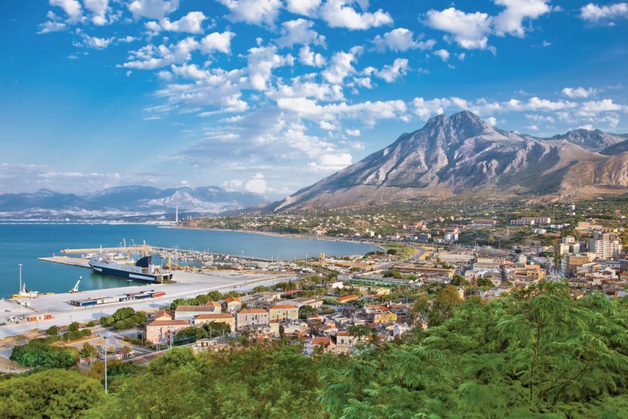 Vue sur le port de Termini Imerese. master2