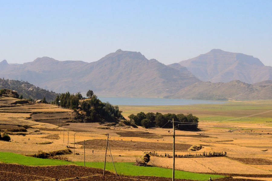 Dans la région de Koremi avec le lac Ashenge. Fabio Lamanna - Shutterstock.com