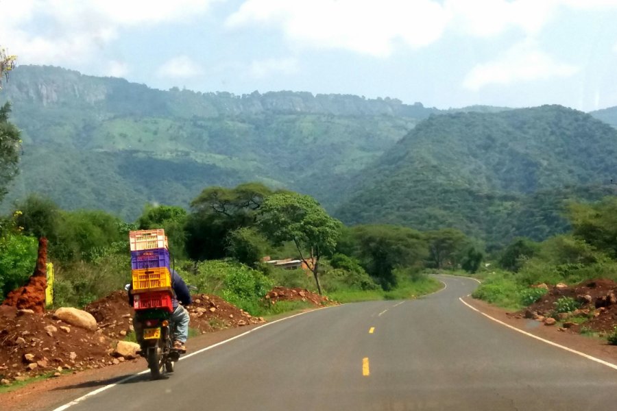 Sur la route d'Eldoret, en passant par la vallée de Kerio. Sophie ROCHERIEUX