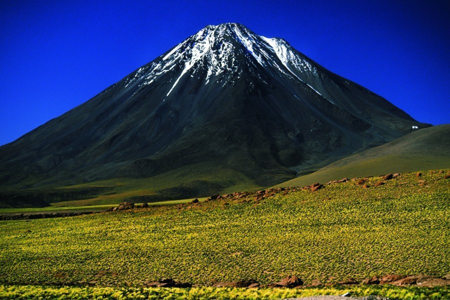 Vue du Volcan Licancabur Sylvie LIGON