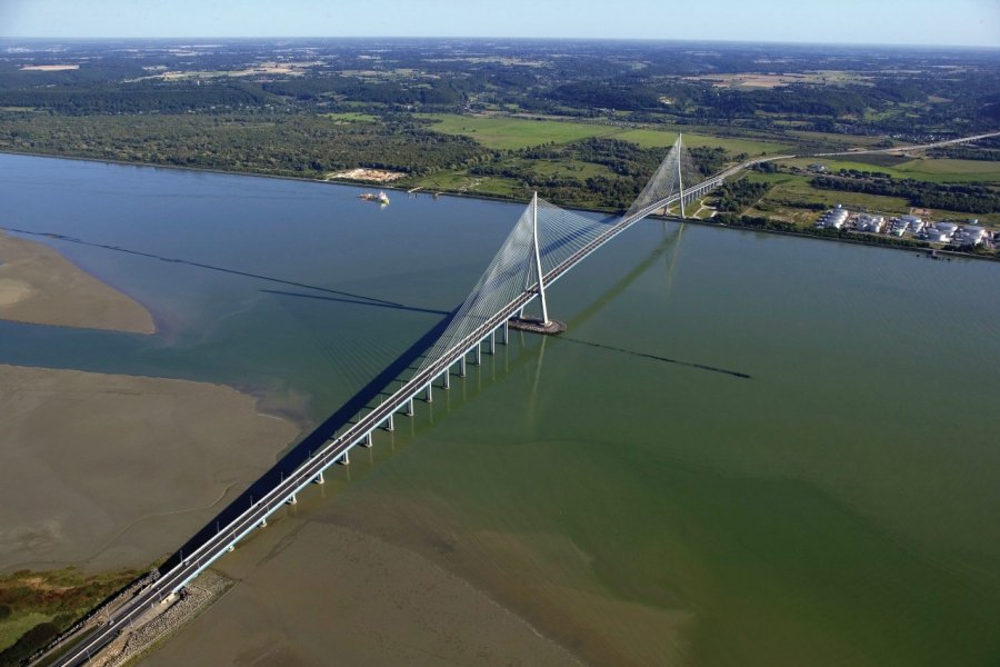 Vue aérienne du pont de Normandie Franck GODARD
