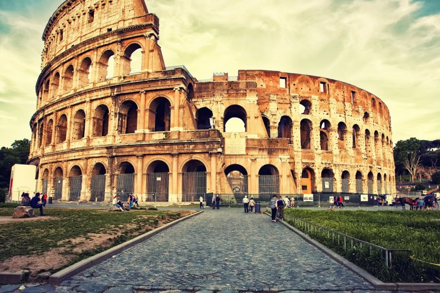 Le Colisée. Veronika Galkina - Shutterstock.com