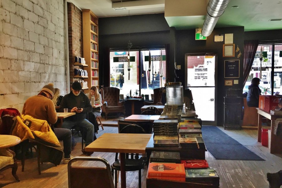 Café-librairie Black Squirrel à Ottawa. Valérie FORTIER