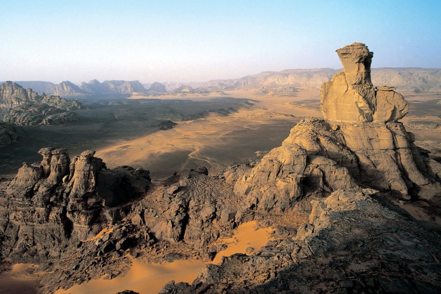 Panorama depuis le sommet d'Oine Za Watan. Sébastien CAILLEUX