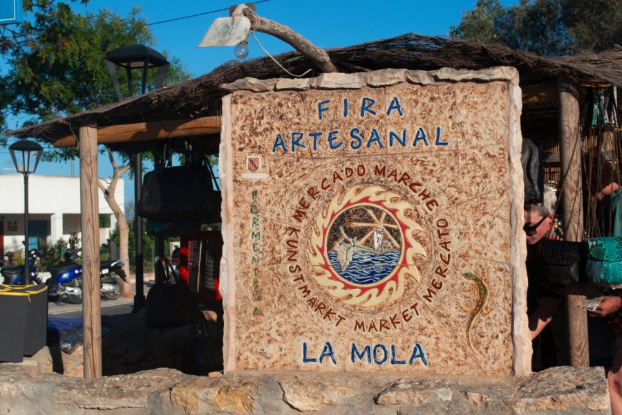 Marché hippie de La Mola. Naeblys - Shutterstock.com