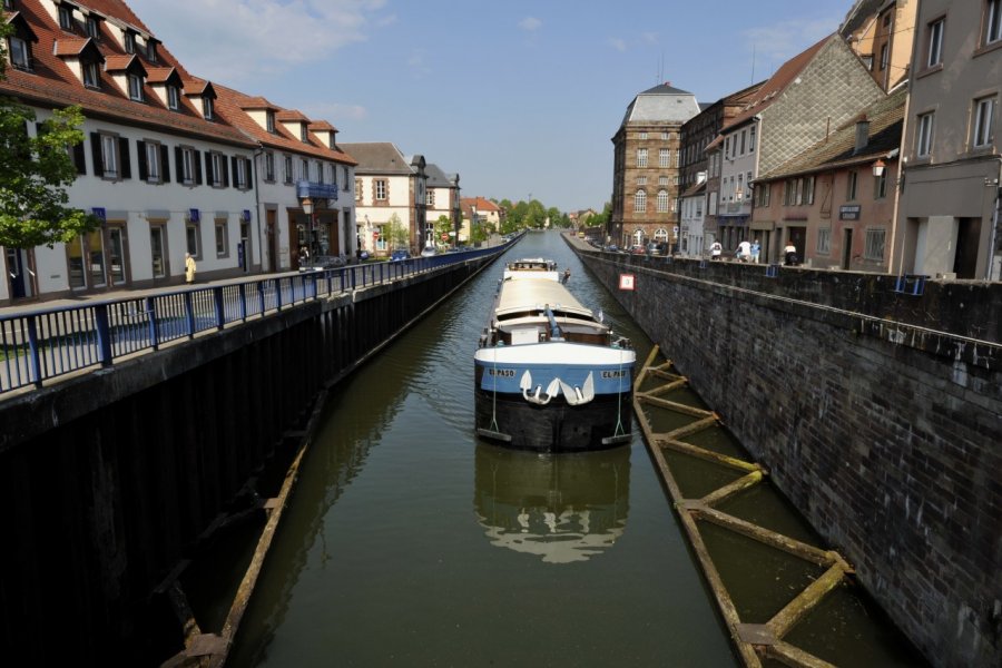 Canal de la Marne au Rhin (© Bluesky6867 - Fotolia))